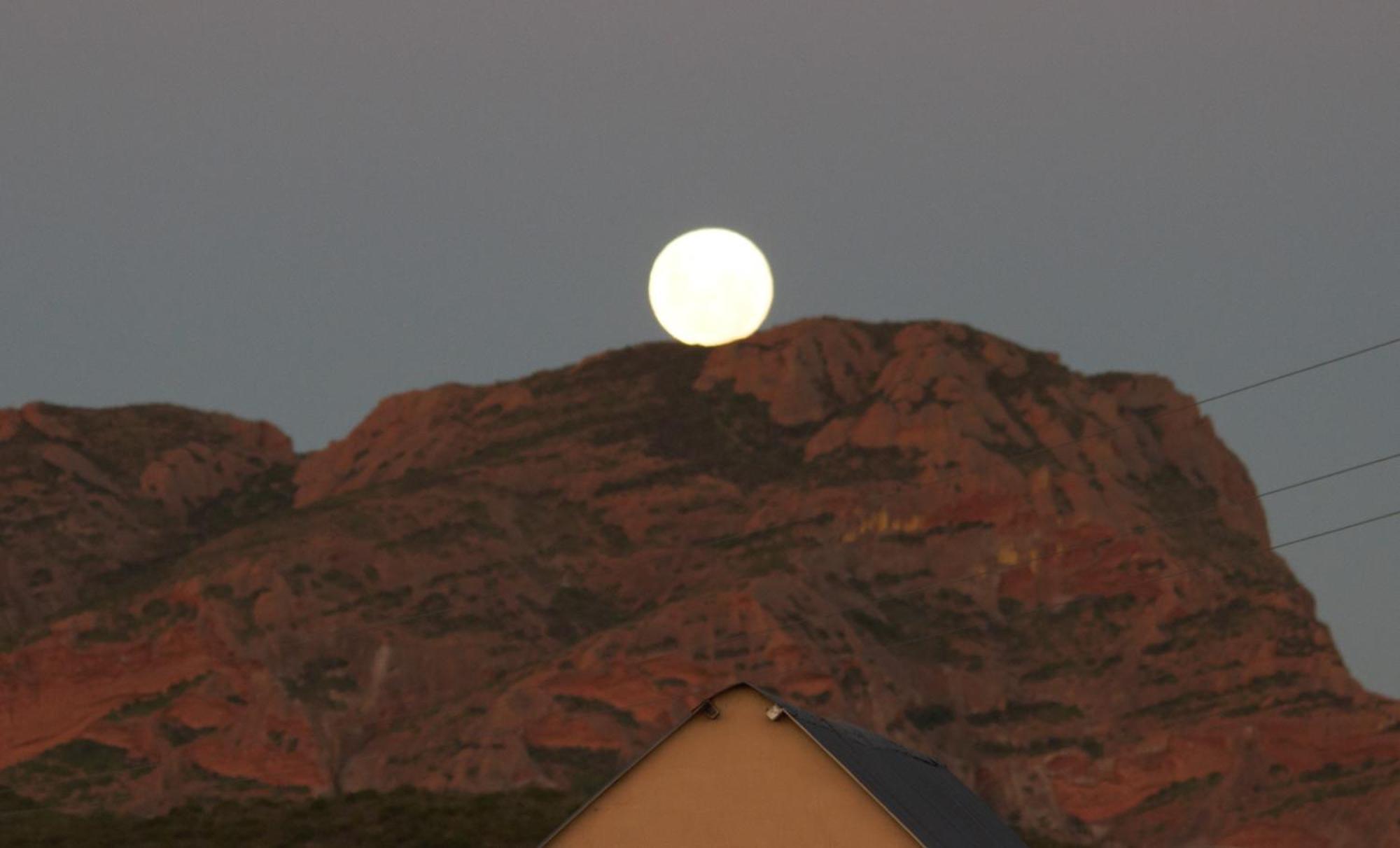 Zwartberg View Mountain Lodge Oudtshoorn Exterior photo